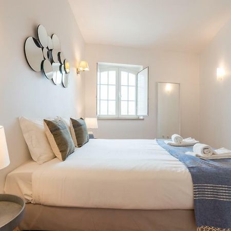 Alfama Modern Two-Bedroom Apartment W/ River View And Parking - By Lu Holidays Lisboa Kültér fotó