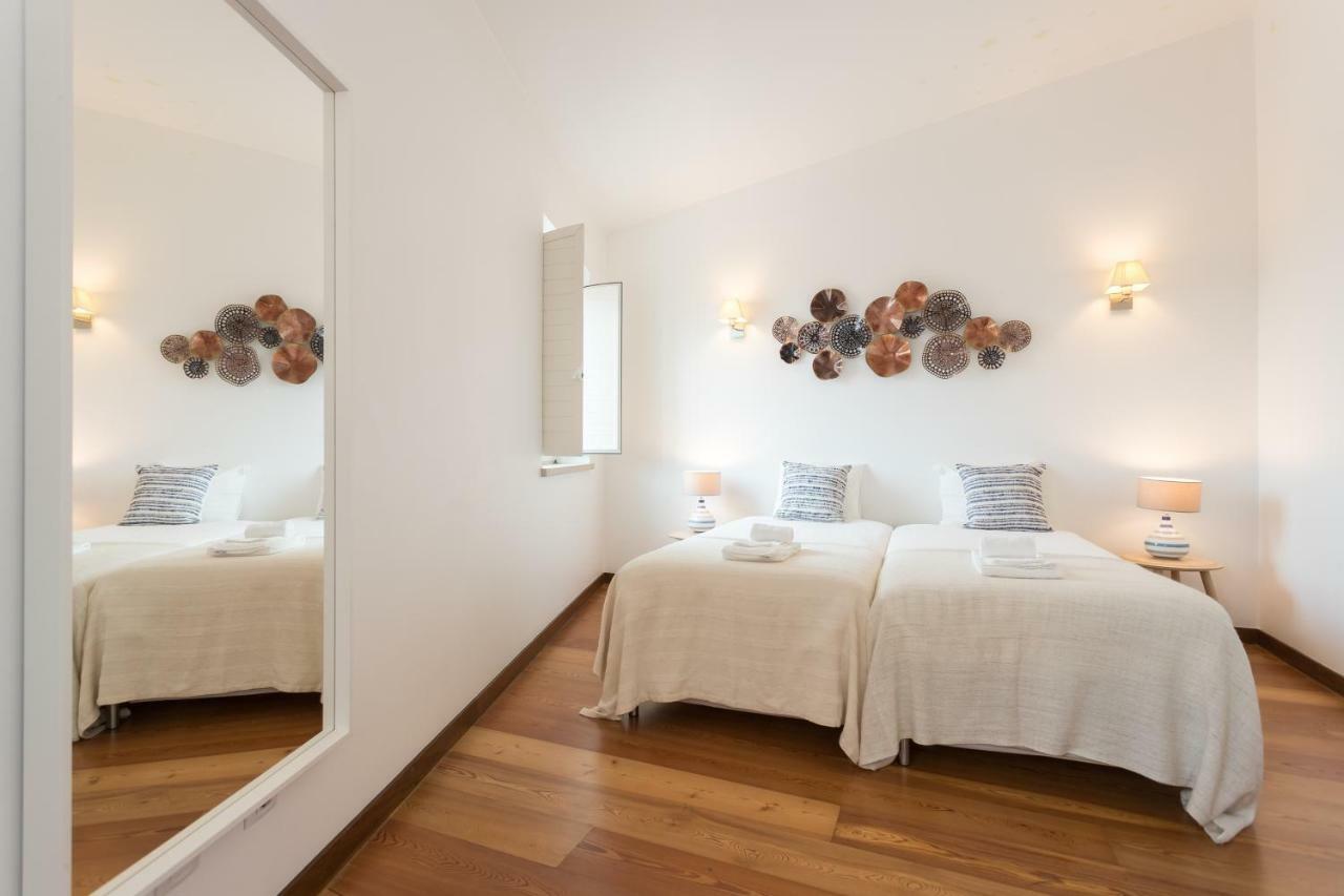 Alfama Modern Two-Bedroom Apartment W/ River View And Parking - By Lu Holidays Lisboa Kültér fotó